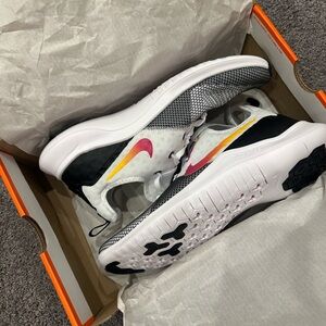 Womens Nike Sneakers